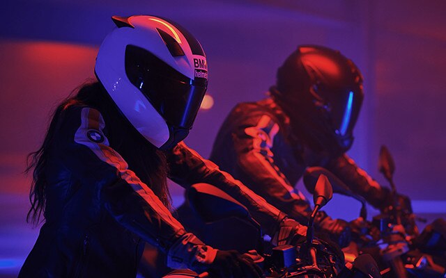 G 310 R Park n Ride Challenge Sarah Lezito และ Chris Northover