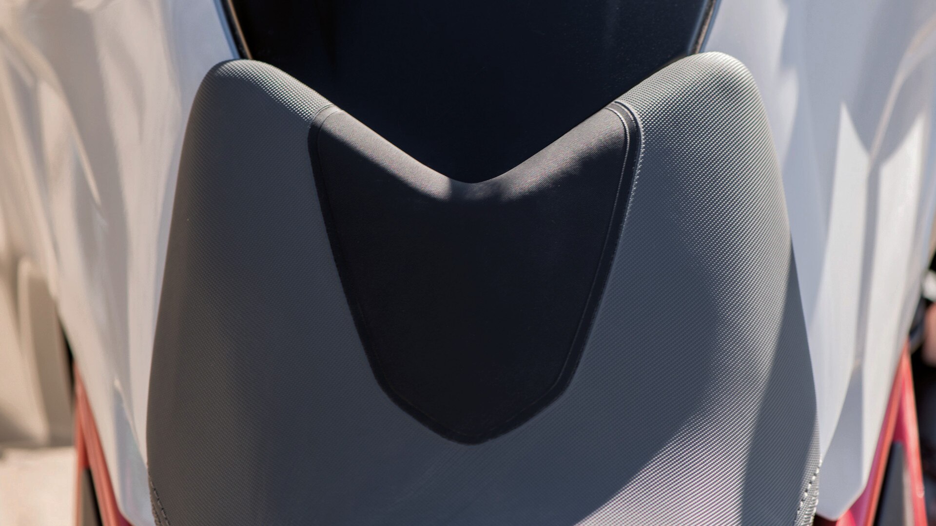 F 700 GS two-tone seat cover