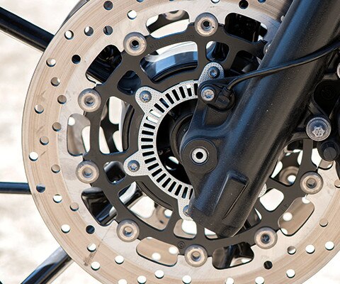 F 700 GS twin disc brake
