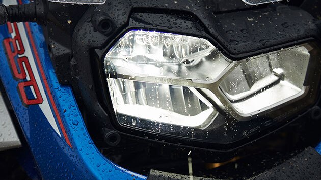 ไฟหน้า LED ของ BMW F 850 GS Adventure รุ่นใหม่