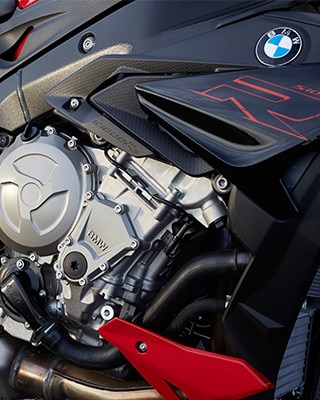 ขอบประดับข้างแบบลดทอนของ S 1000 R