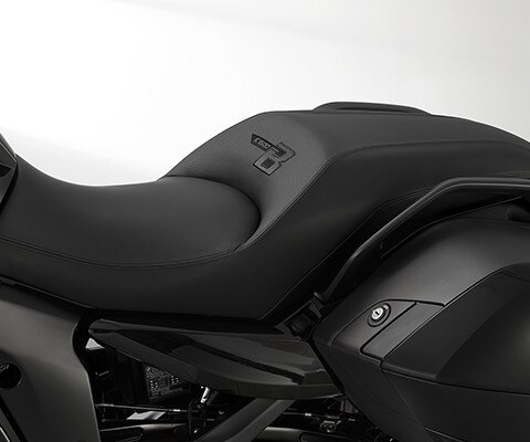 เบาะนั่งแบบเตี้ยที่ให้ความสบายมากขึ้น K 1600 B