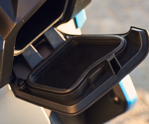 C 400 X charging station