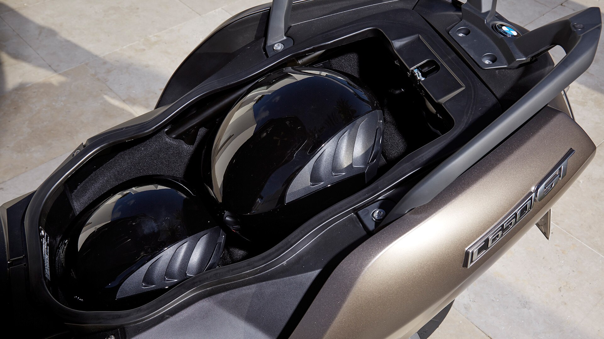 พื้นที่เก็บของ C 650 GT
