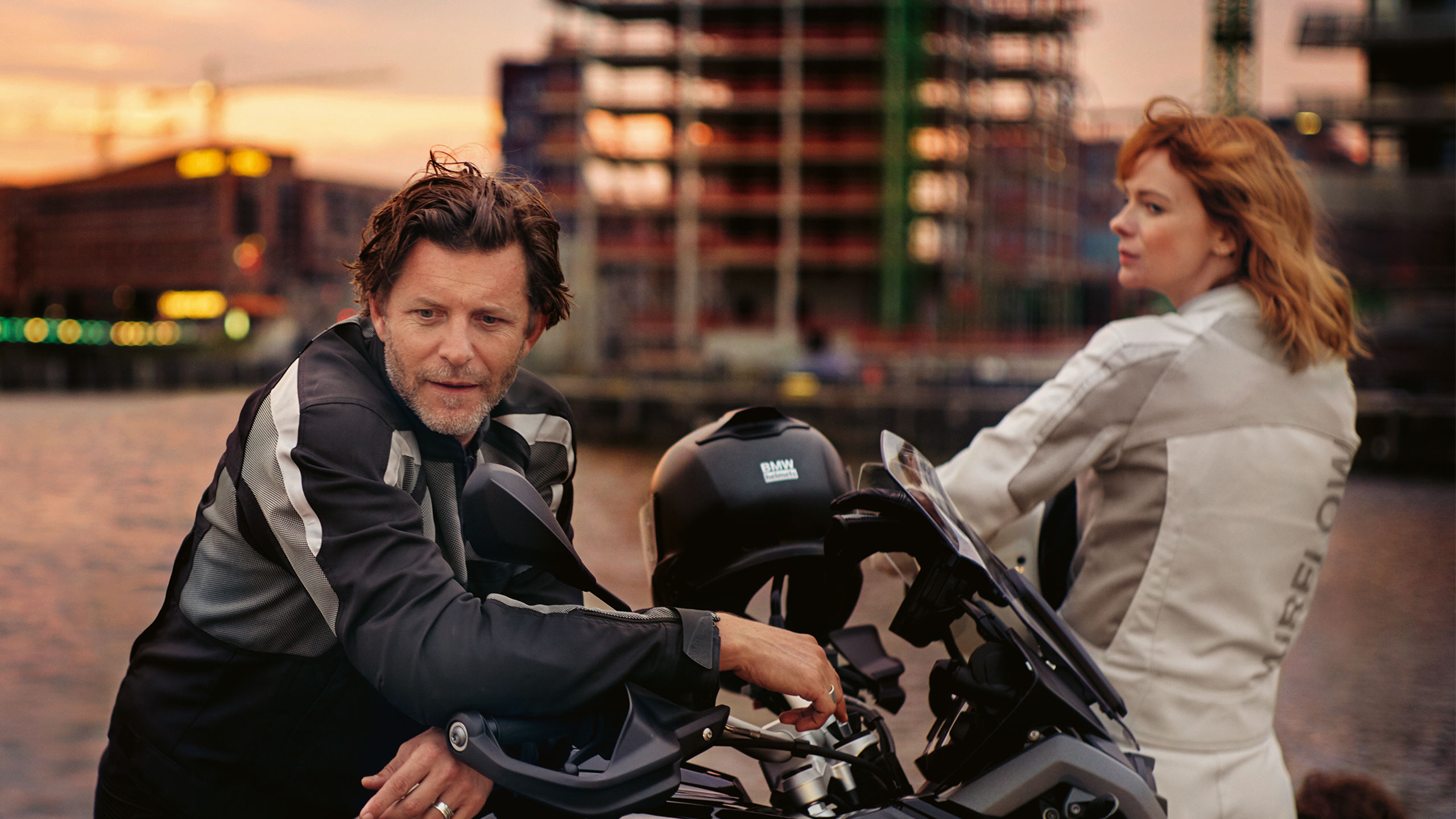 AirFlow Suit | BMW Motorrad